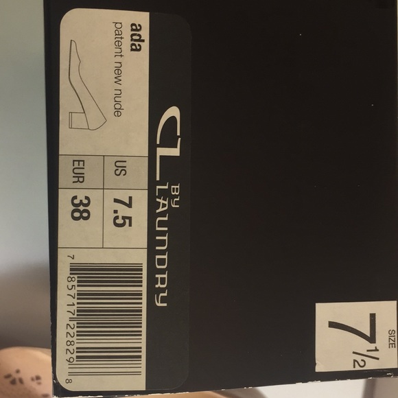 Ada style Chinese Laundry - Picture 13 of 16